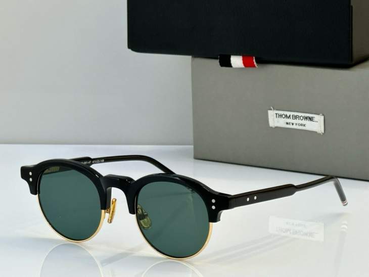 Picture of Thom Browne Sunglasses _SKUfw65039636fw